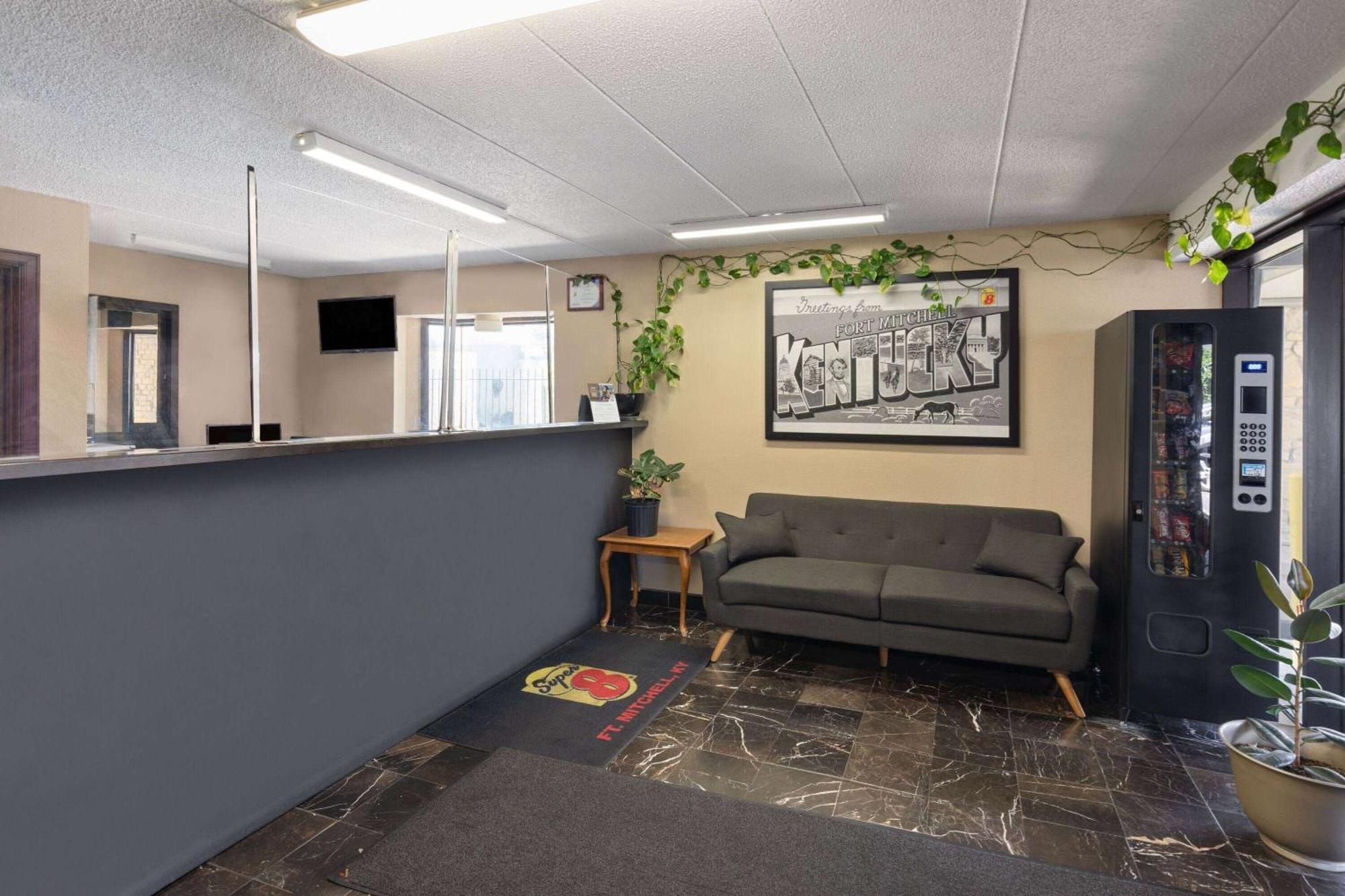 Super 8 By Wyndham Fort Mitchell Cincinnati Area Εξωτερικό φωτογραφία