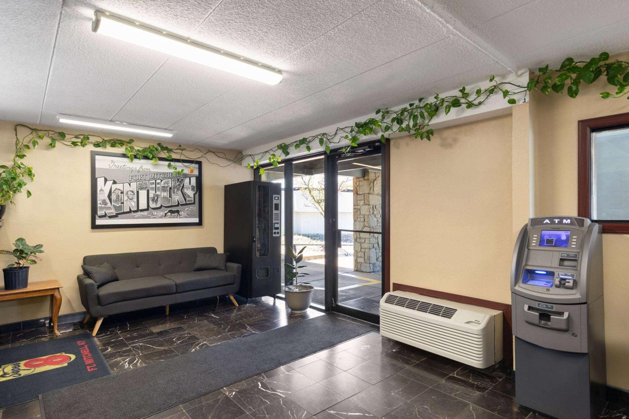 Super 8 By Wyndham Fort Mitchell Cincinnati Area Εξωτερικό φωτογραφία