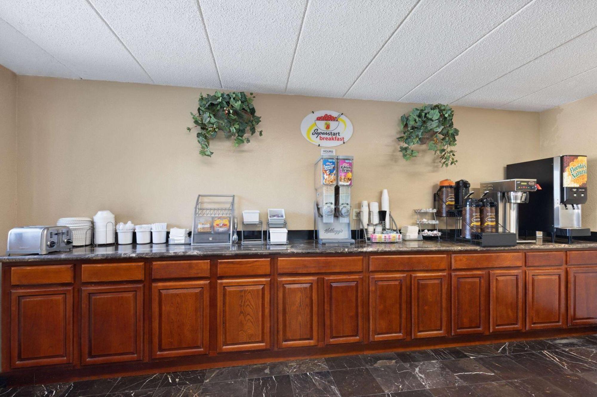 Super 8 By Wyndham Fort Mitchell Cincinnati Area Εξωτερικό φωτογραφία